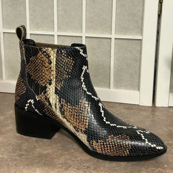 Crown Vintage Tolana Chelsea Snakeskin Print Boot Size 9 - Picture 12 of 13